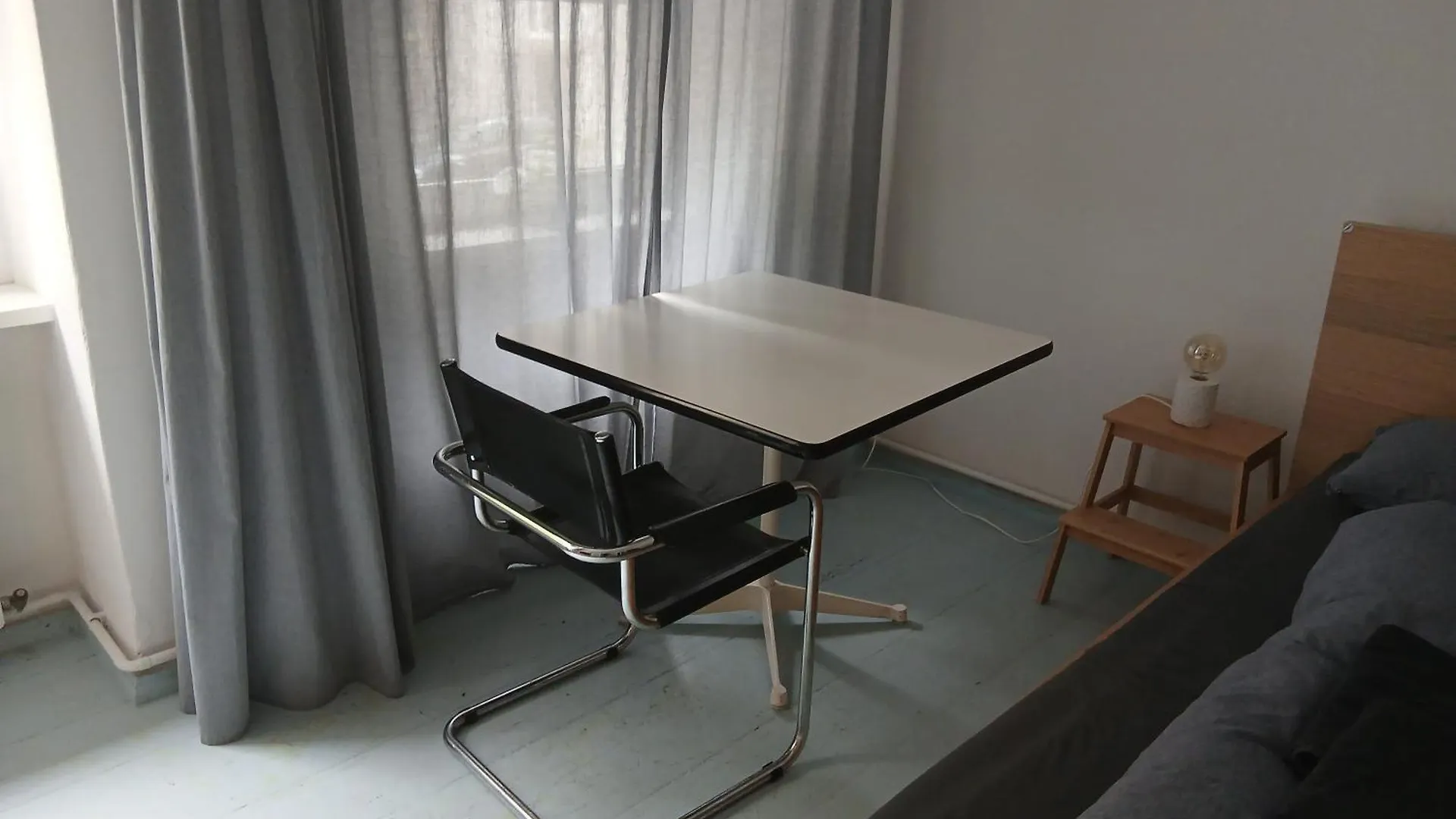 Hasan Apartment In Berlin