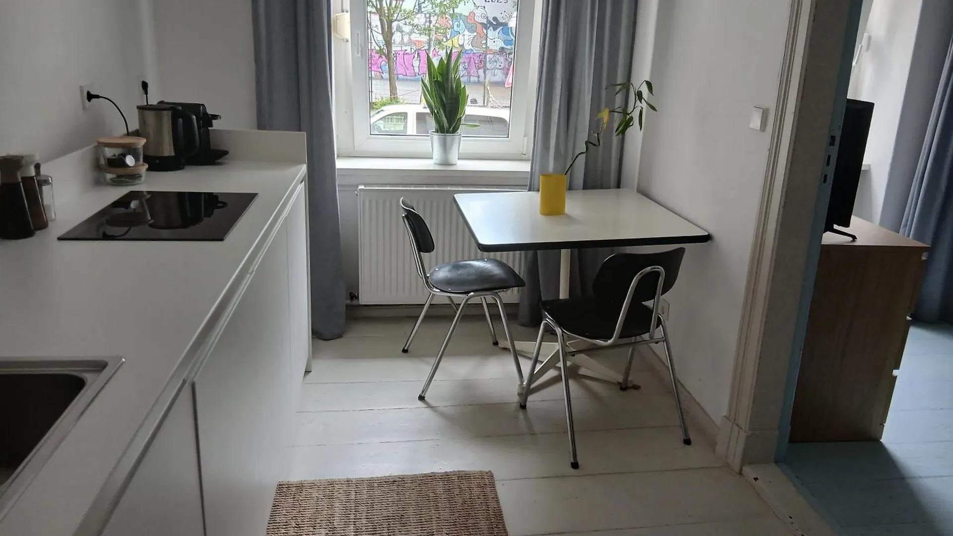 Hasan Apartment In Berlino